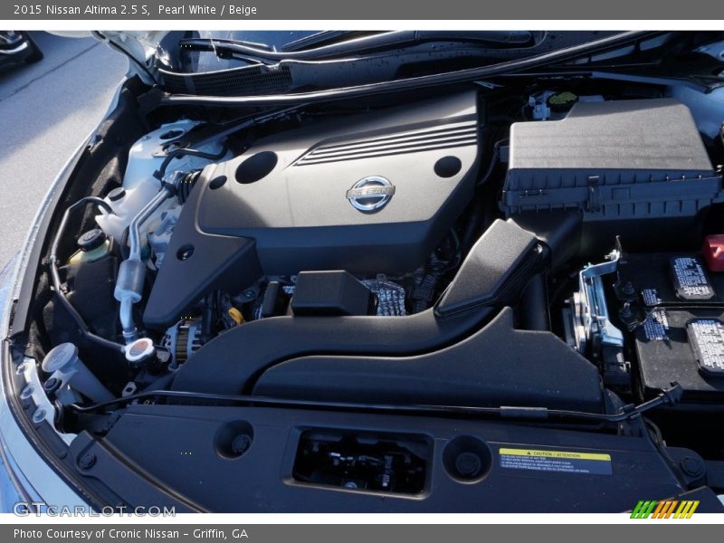 Pearl White / Beige 2015 Nissan Altima 2.5 S