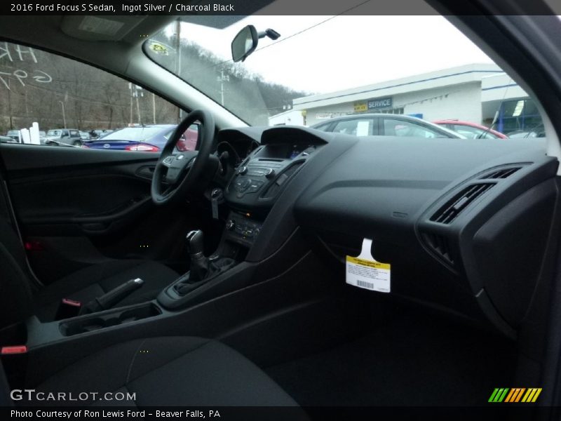Ingot Silver / Charcoal Black 2016 Ford Focus S Sedan