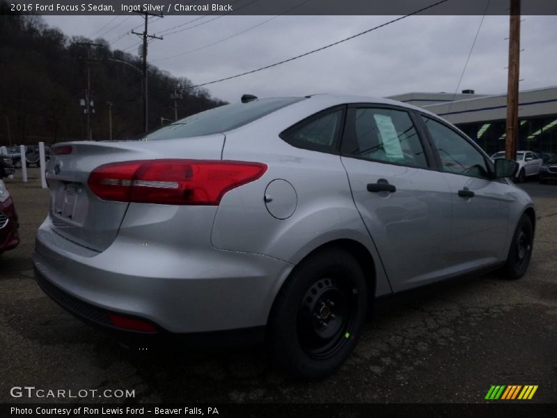 Ingot Silver / Charcoal Black 2016 Ford Focus S Sedan