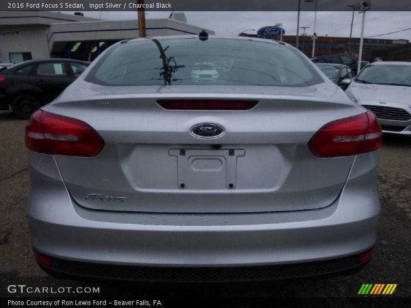 Ingot Silver / Charcoal Black 2016 Ford Focus S Sedan