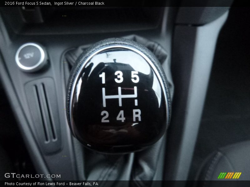 Ingot Silver / Charcoal Black 2016 Ford Focus S Sedan