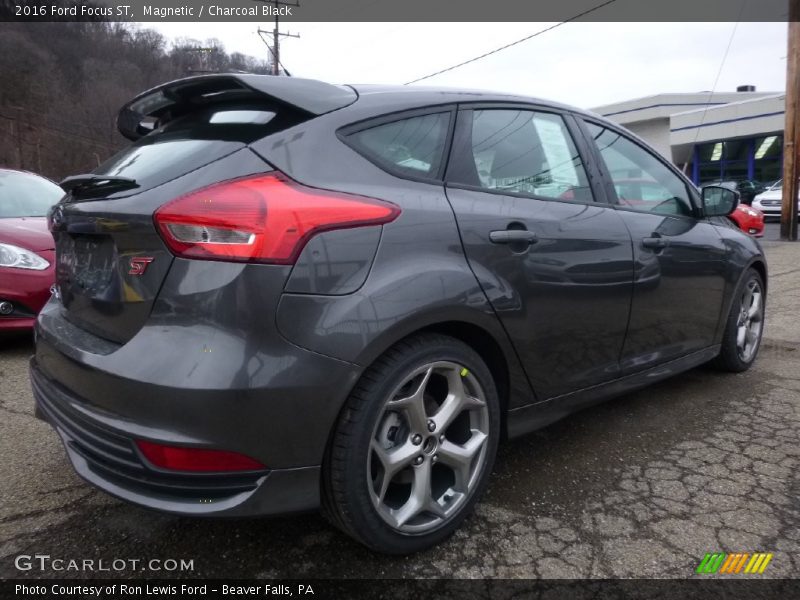  2016 Focus ST Magnetic