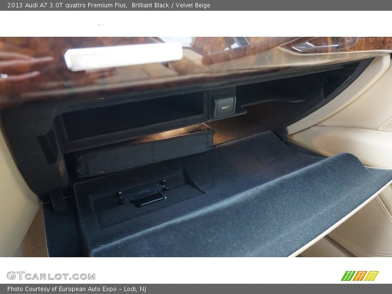 Brilliant Black / Velvet Beige 2013 Audi A7 3.0T quattro Premium Plus