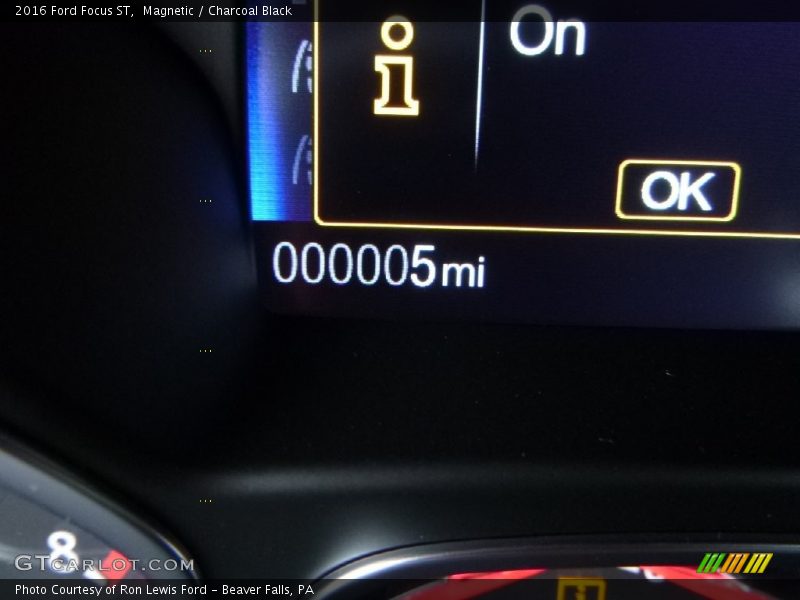 Magnetic / Charcoal Black 2016 Ford Focus ST