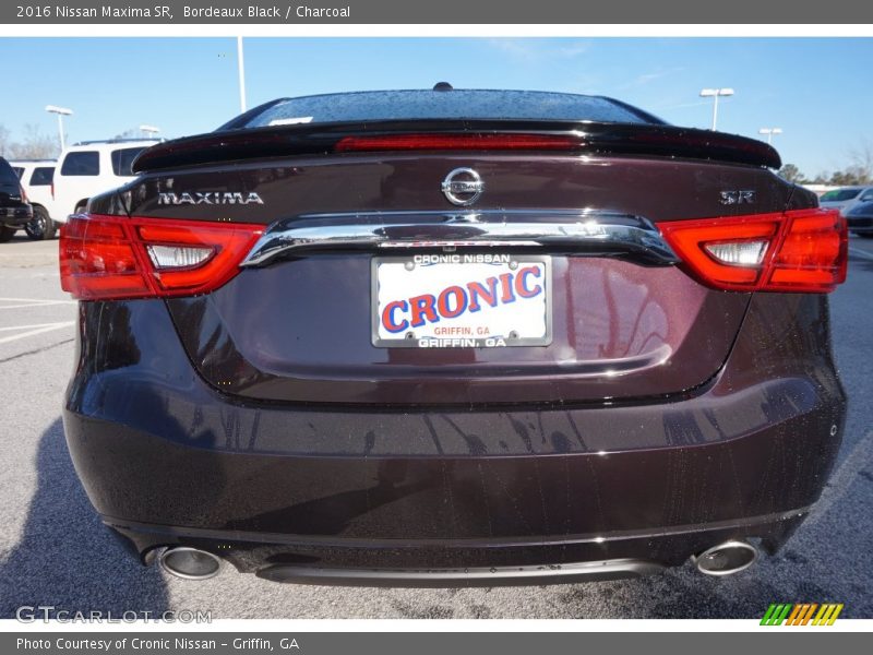 Bordeaux Black / Charcoal 2016 Nissan Maxima SR