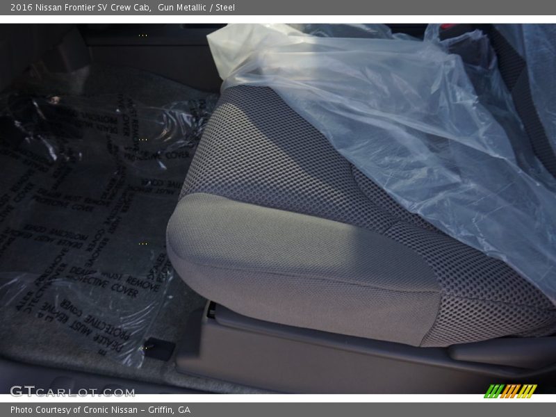 Gun Metallic / Steel 2016 Nissan Frontier SV Crew Cab