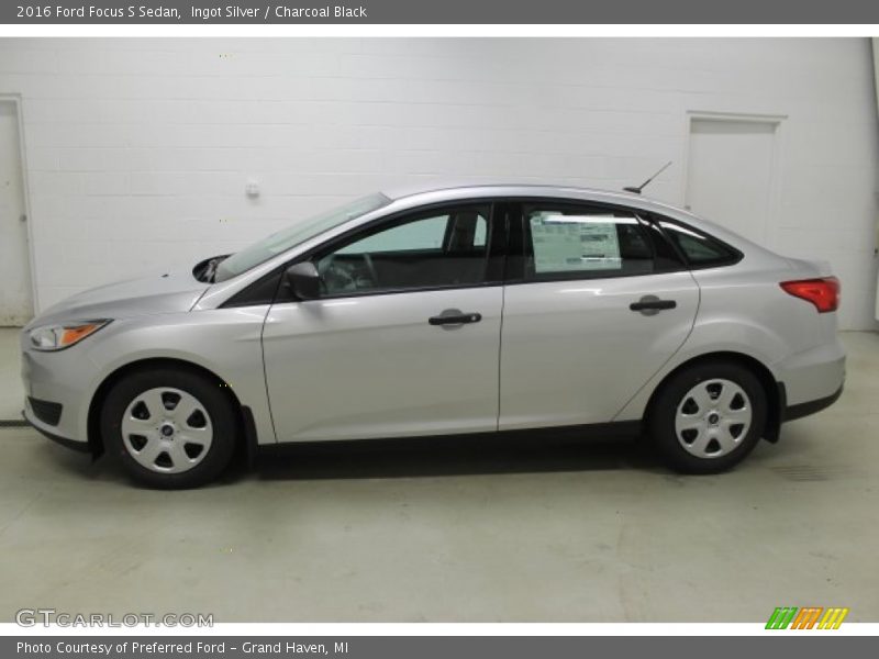 Ingot Silver / Charcoal Black 2016 Ford Focus S Sedan
