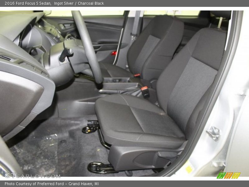 Ingot Silver / Charcoal Black 2016 Ford Focus S Sedan