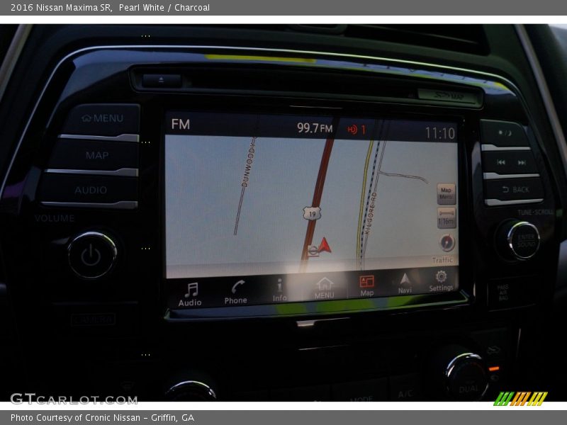 Pearl White / Charcoal 2016 Nissan Maxima SR