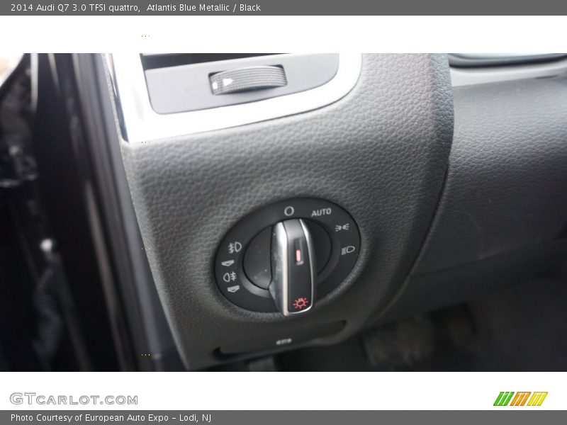 Atlantis Blue Metallic / Black 2014 Audi Q7 3.0 TFSI quattro