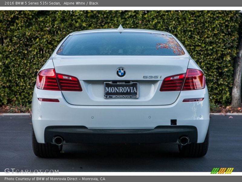 Alpine White / Black 2016 BMW 5 Series 535i Sedan