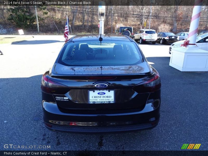 Tuxedo Black / Charcoal Black 2014 Ford Focus S Sedan