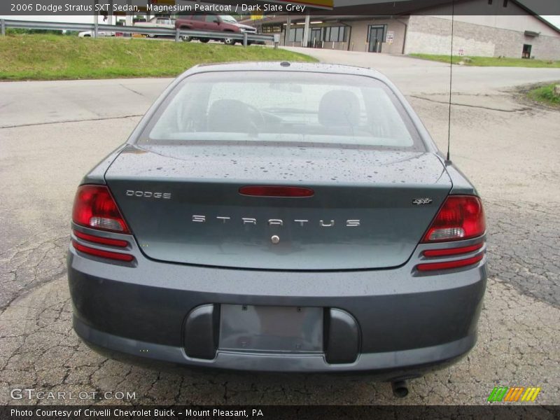 Magnesium Pearlcoat / Dark Slate Grey 2006 Dodge Stratus SXT Sedan