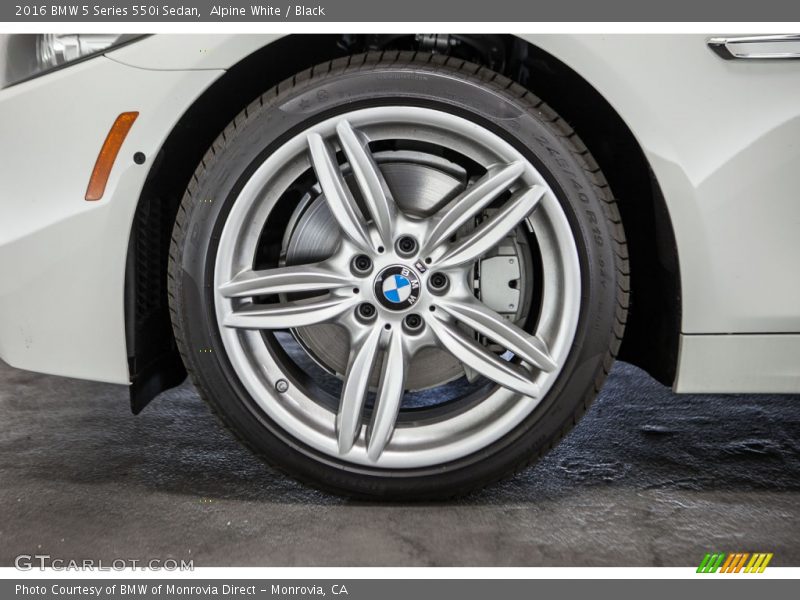 Alpine White / Black 2016 BMW 5 Series 550i Sedan