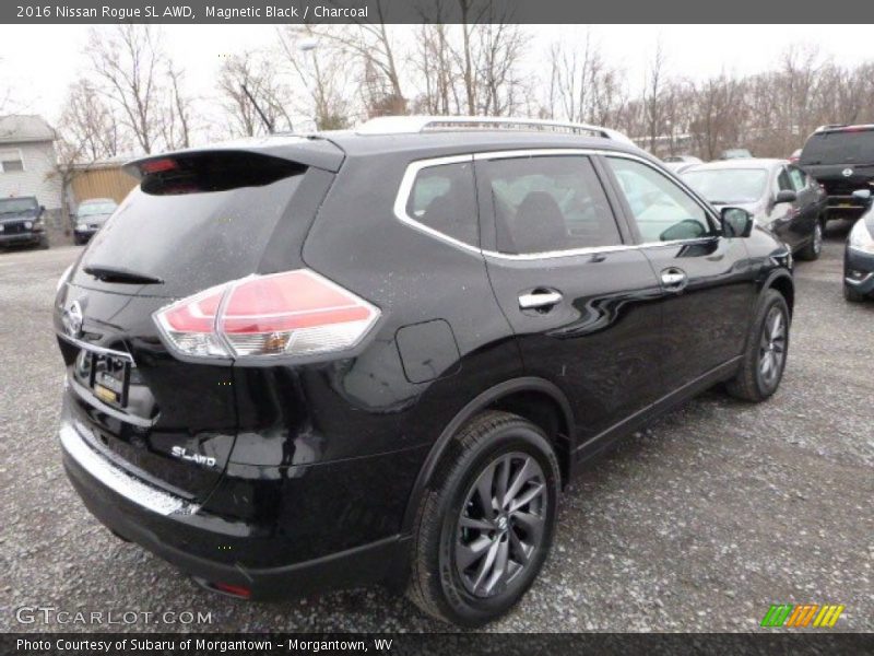 Magnetic Black / Charcoal 2016 Nissan Rogue SL AWD