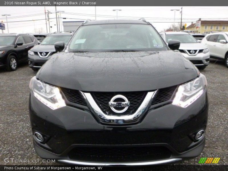 Magnetic Black / Charcoal 2016 Nissan Rogue SL AWD