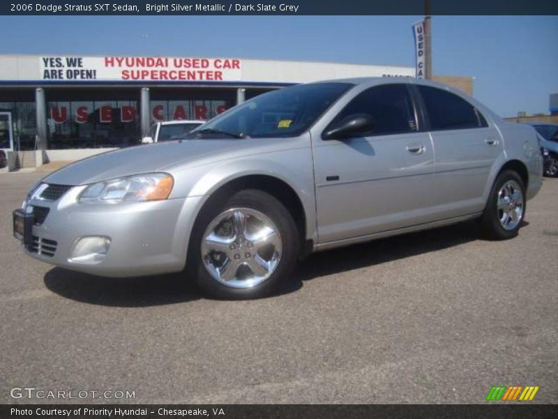 Bright Silver Metallic / Dark Slate Grey 2006 Dodge Stratus SXT Sedan