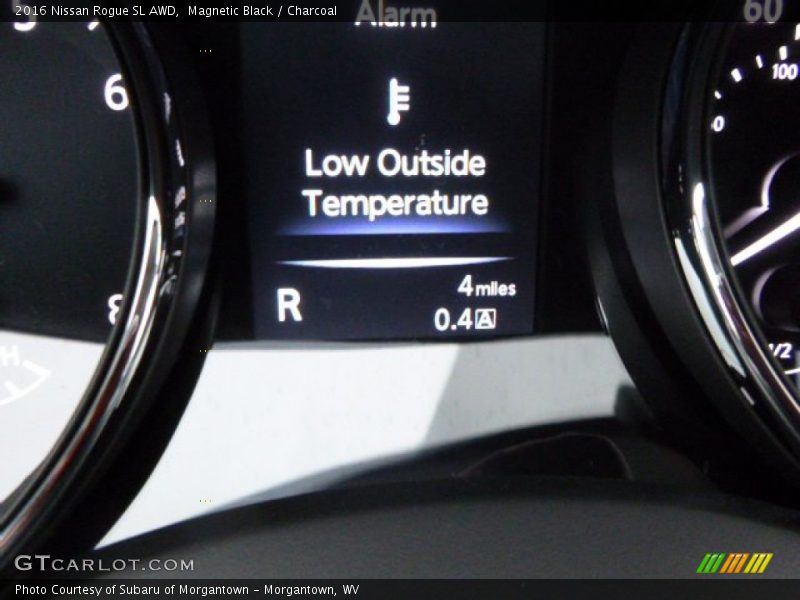 Magnetic Black / Charcoal 2016 Nissan Rogue SL AWD