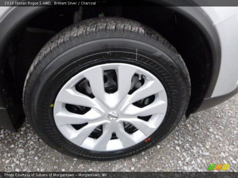 Brilliant Silver / Charcoal 2016 Nissan Rogue S AWD