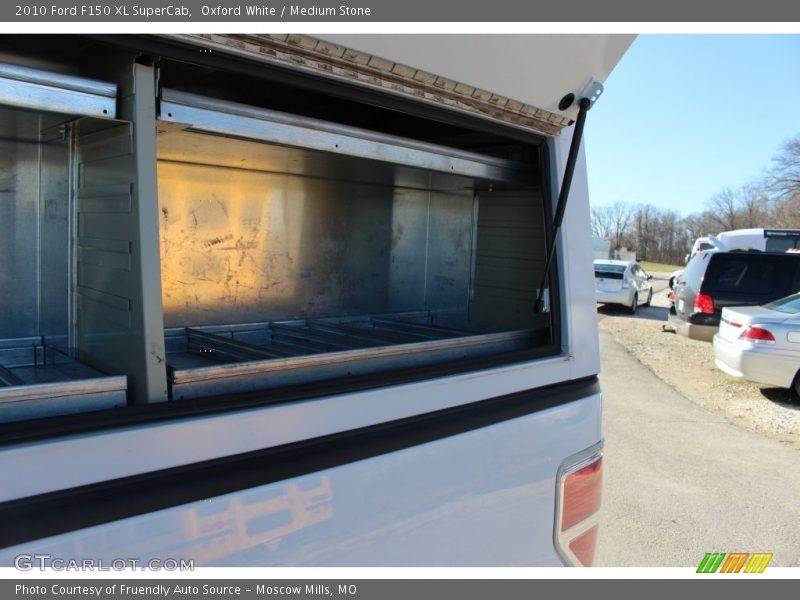 Oxford White / Medium Stone 2010 Ford F150 XL SuperCab