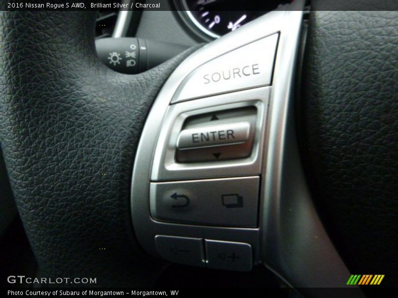 Brilliant Silver / Charcoal 2016 Nissan Rogue S AWD