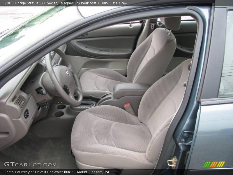 Magnesium Pearlcoat / Dark Slate Grey 2006 Dodge Stratus SXT Sedan