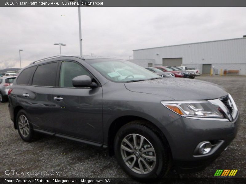 Gun Metallic / Charcoal 2016 Nissan Pathfinder S 4x4