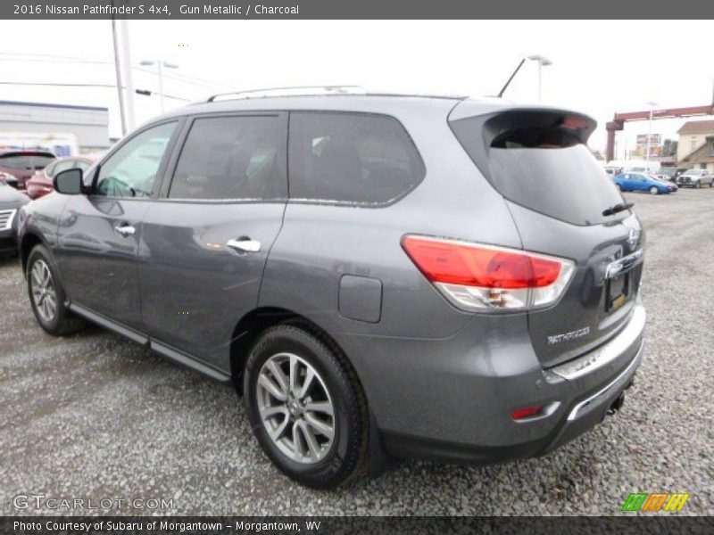 Gun Metallic / Charcoal 2016 Nissan Pathfinder S 4x4