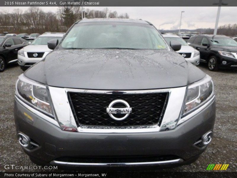 Gun Metallic / Charcoal 2016 Nissan Pathfinder S 4x4