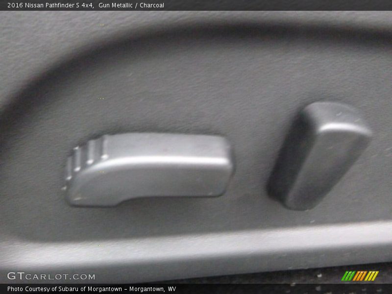 Gun Metallic / Charcoal 2016 Nissan Pathfinder S 4x4