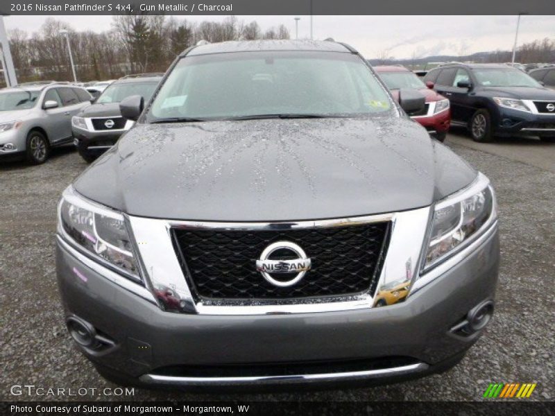 Gun Metallic / Charcoal 2016 Nissan Pathfinder S 4x4