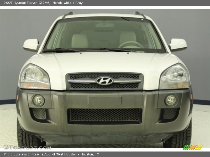 Nordic White / Gray 2005 Hyundai Tucson GLS V6