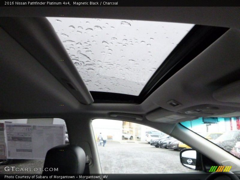 Magnetic Black / Charcoal 2016 Nissan Pathfinder Platinum 4x4