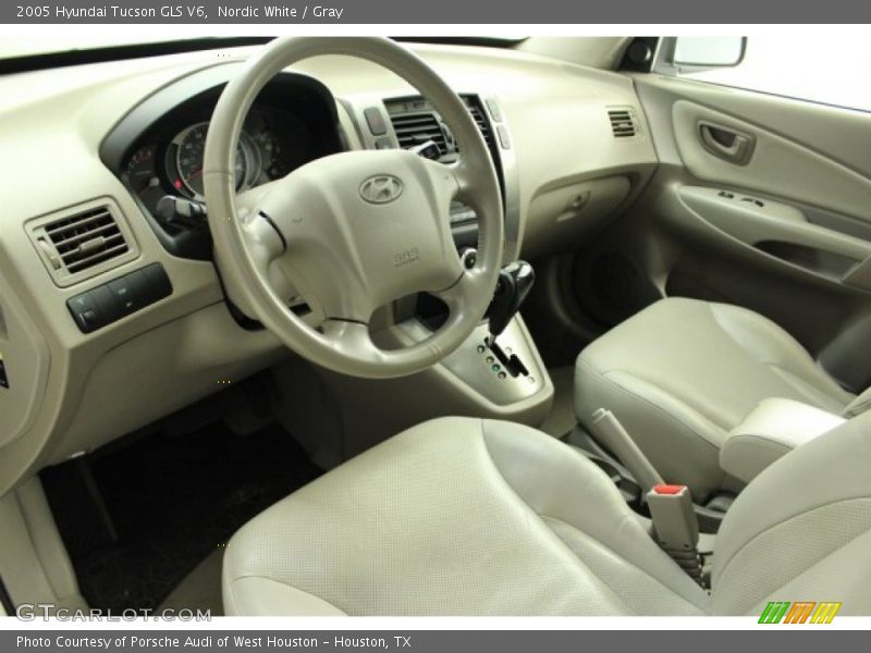 Nordic White / Gray 2005 Hyundai Tucson GLS V6