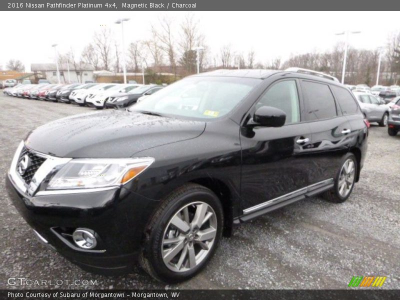 Magnetic Black / Charcoal 2016 Nissan Pathfinder Platinum 4x4