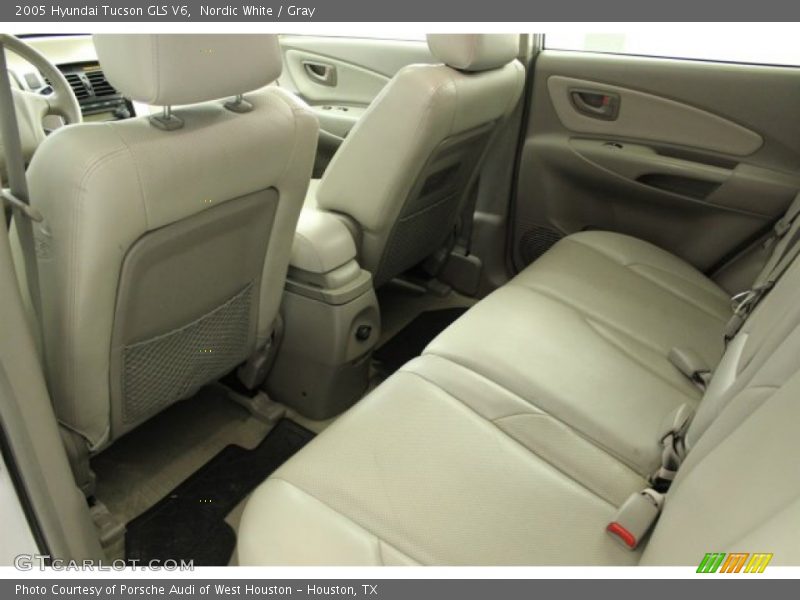 Nordic White / Gray 2005 Hyundai Tucson GLS V6