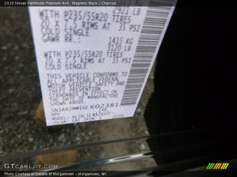 Magnetic Black / Charcoal 2016 Nissan Pathfinder Platinum 4x4