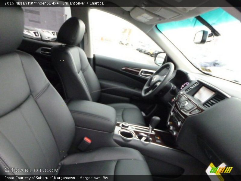 Brilliant Silver / Charcoal 2016 Nissan Pathfinder SL 4x4