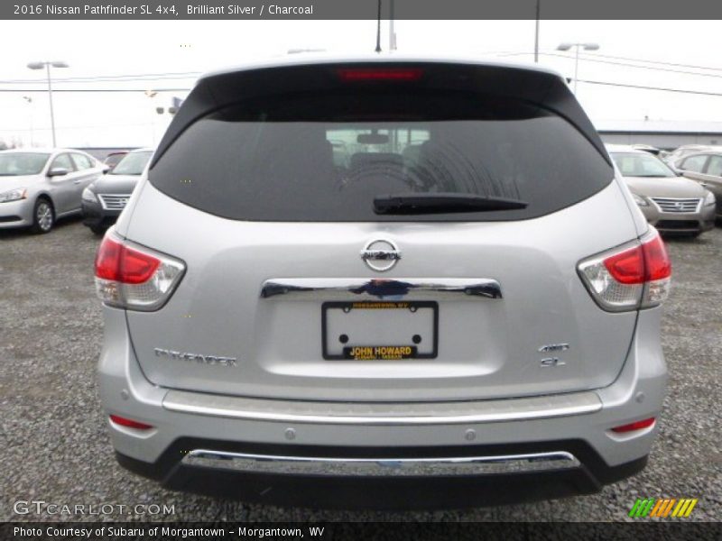 Brilliant Silver / Charcoal 2016 Nissan Pathfinder SL 4x4