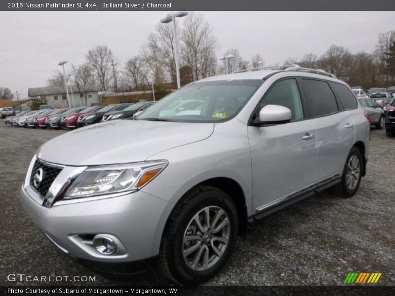 Brilliant Silver / Charcoal 2016 Nissan Pathfinder SL 4x4