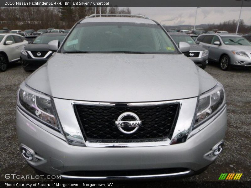 Brilliant Silver / Charcoal 2016 Nissan Pathfinder SL 4x4