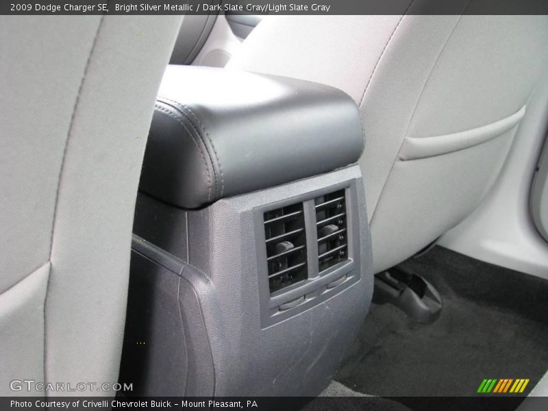 Bright Silver Metallic / Dark Slate Gray/Light Slate Gray 2009 Dodge Charger SE