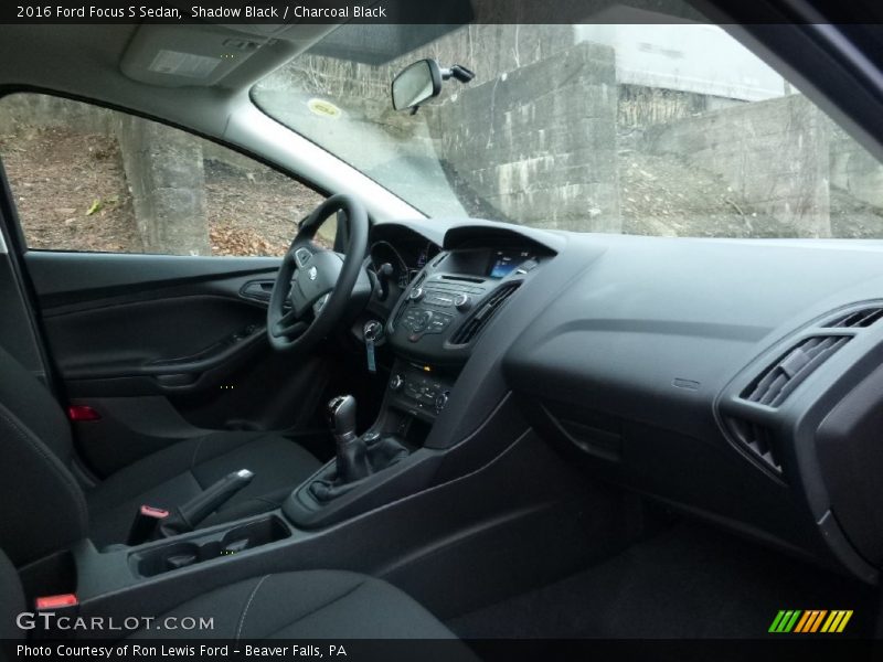 Shadow Black / Charcoal Black 2016 Ford Focus S Sedan