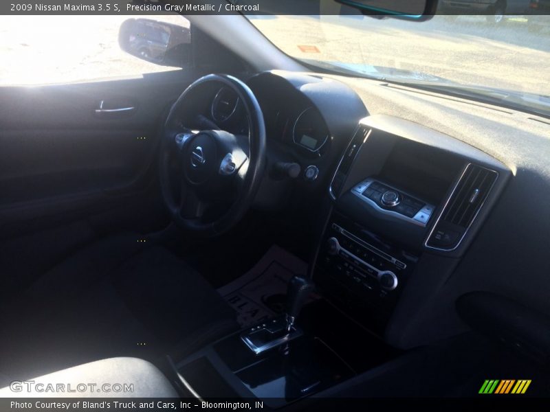 Precision Gray Metallic / Charcoal 2009 Nissan Maxima 3.5 S