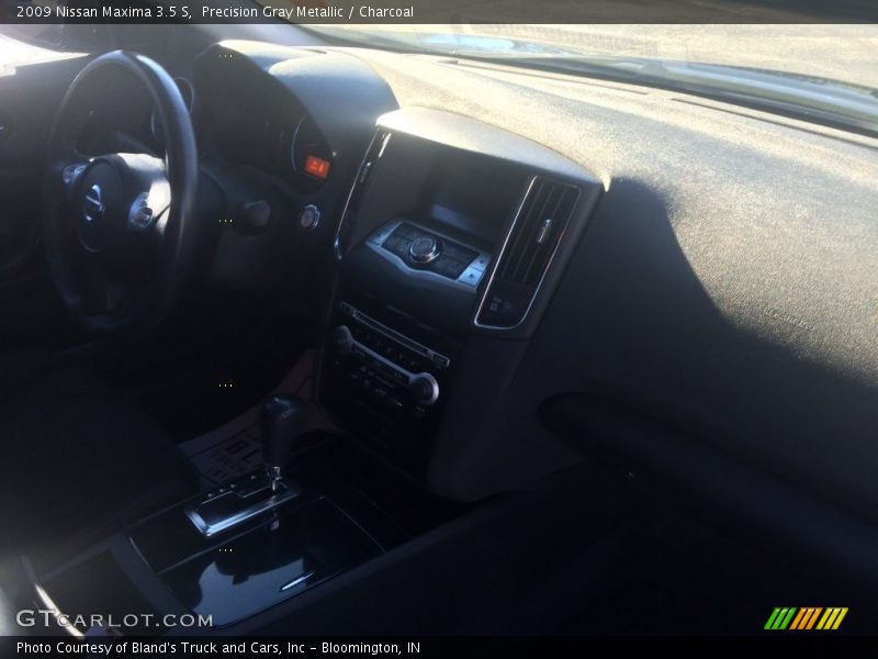 Precision Gray Metallic / Charcoal 2009 Nissan Maxima 3.5 S