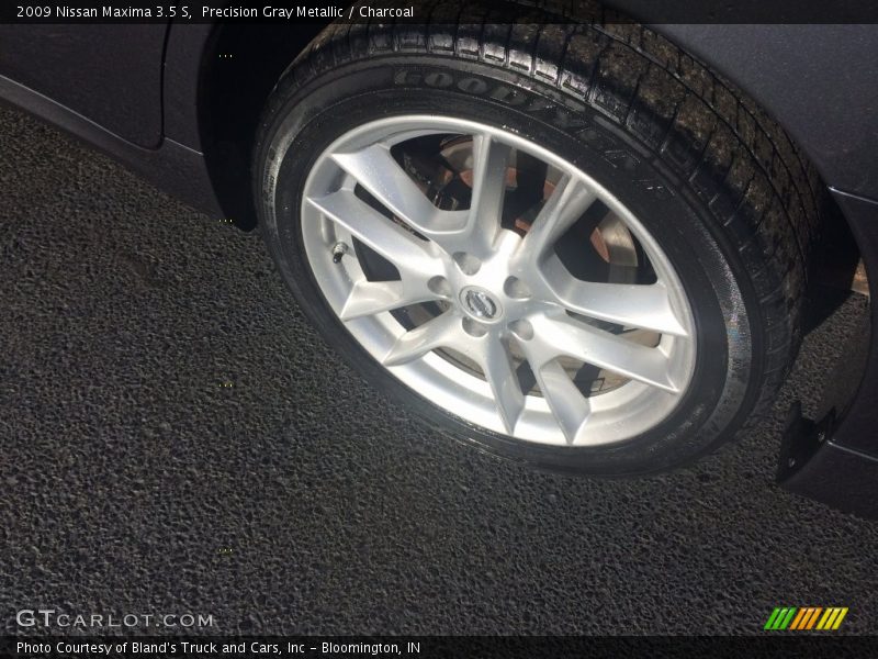 Precision Gray Metallic / Charcoal 2009 Nissan Maxima 3.5 S