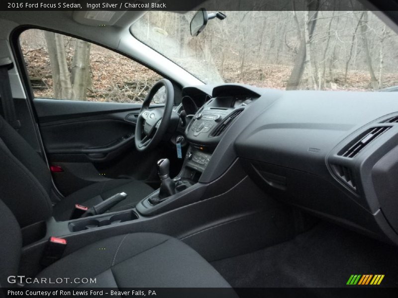 Ingot Silver / Charcoal Black 2016 Ford Focus S Sedan