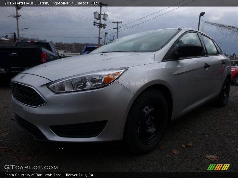 Ingot Silver / Charcoal Black 2016 Ford Focus S Sedan