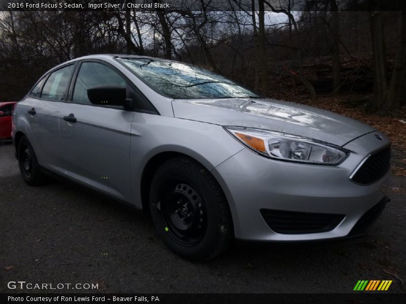 Ingot Silver / Charcoal Black 2016 Ford Focus S Sedan