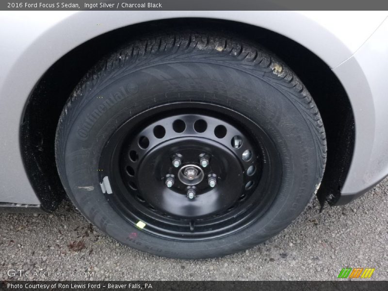 Ingot Silver / Charcoal Black 2016 Ford Focus S Sedan